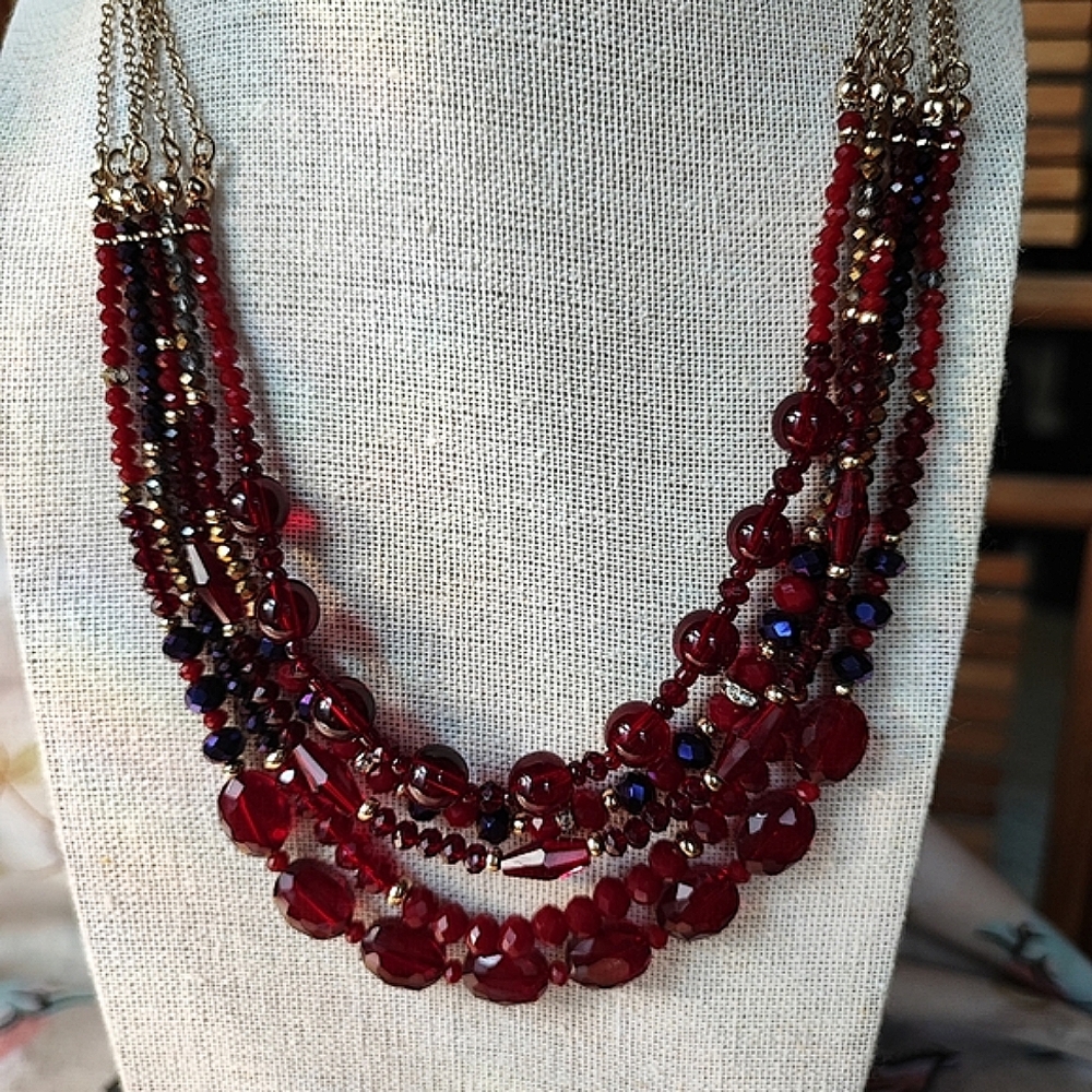 NRQ Ruby Red Faceted Glass Crystal and Purple Beaded Gold Tone Necklace Signed - Picture 7 of 16